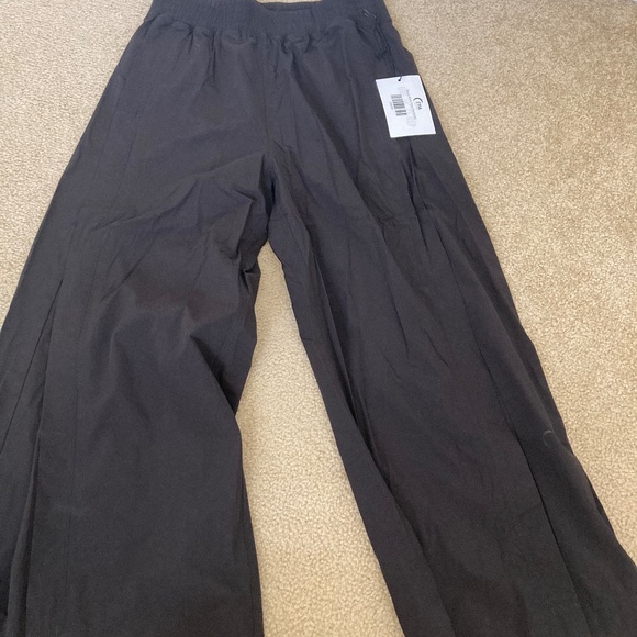 Black work flow. Pants - Picture 1 of 2